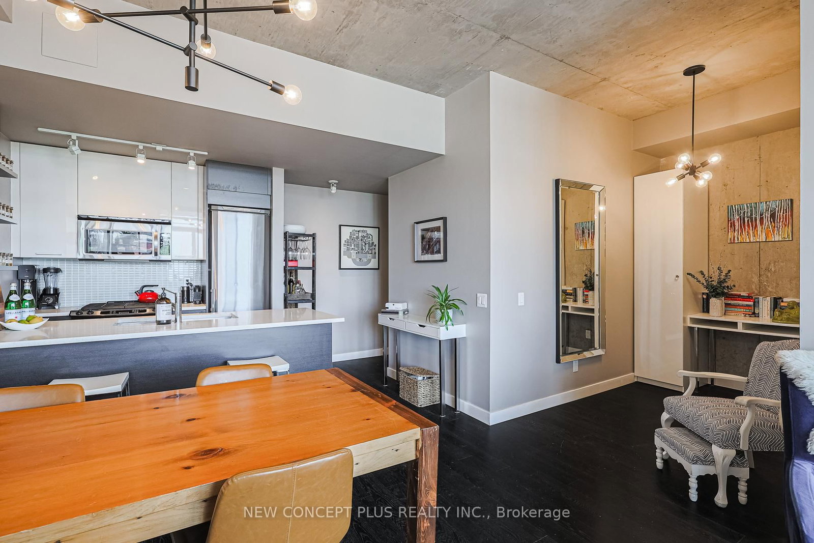 90 Broadview Avenue, Unit 634 - Photo 11