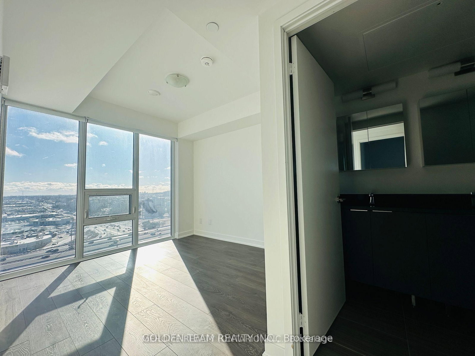 2033 Kennedy Road, Unit 2209 - Photo 14