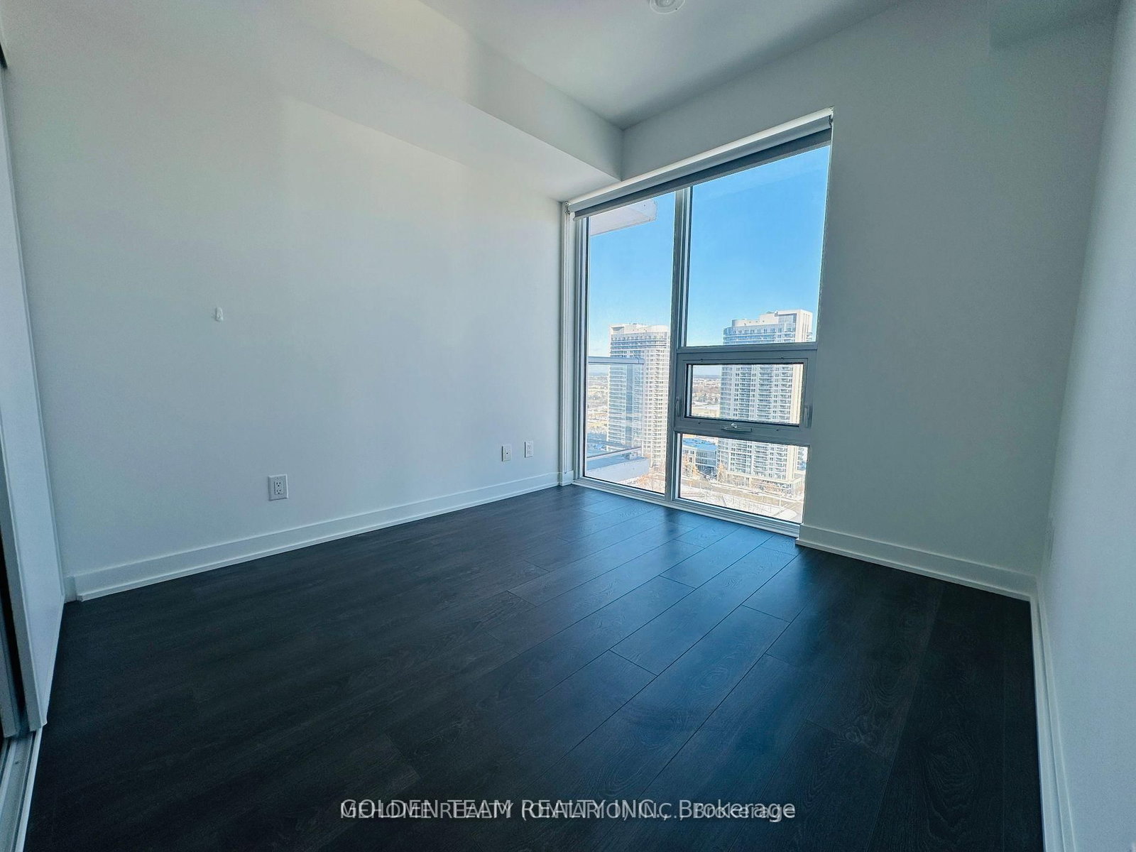 2033 Kennedy Road, Unit 2209 - Photo 9