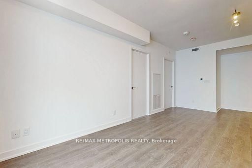2033 KENNEDY Road, Unit 3810 - Photo 9