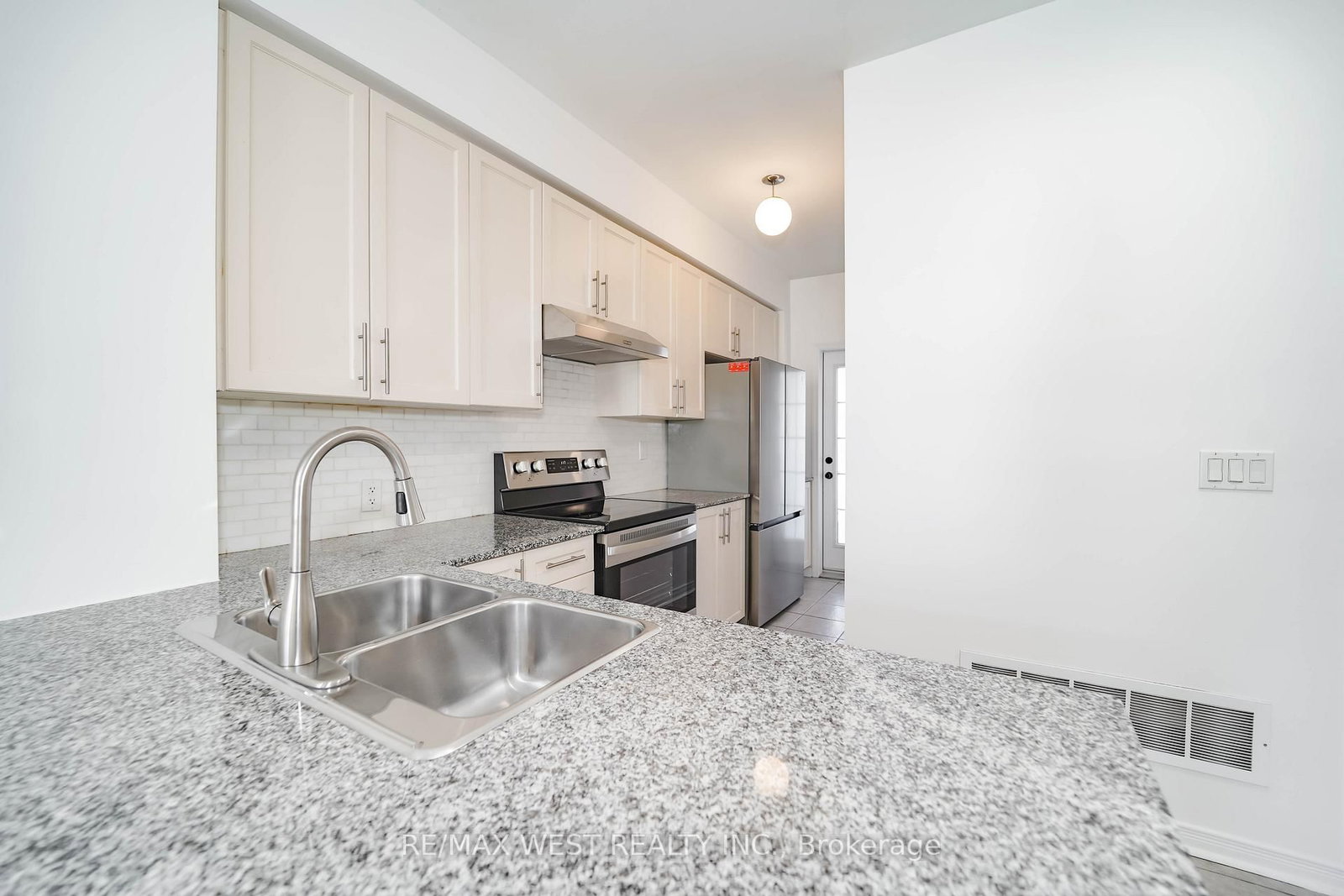 11 Island Road, Unit 49 - Photo 3