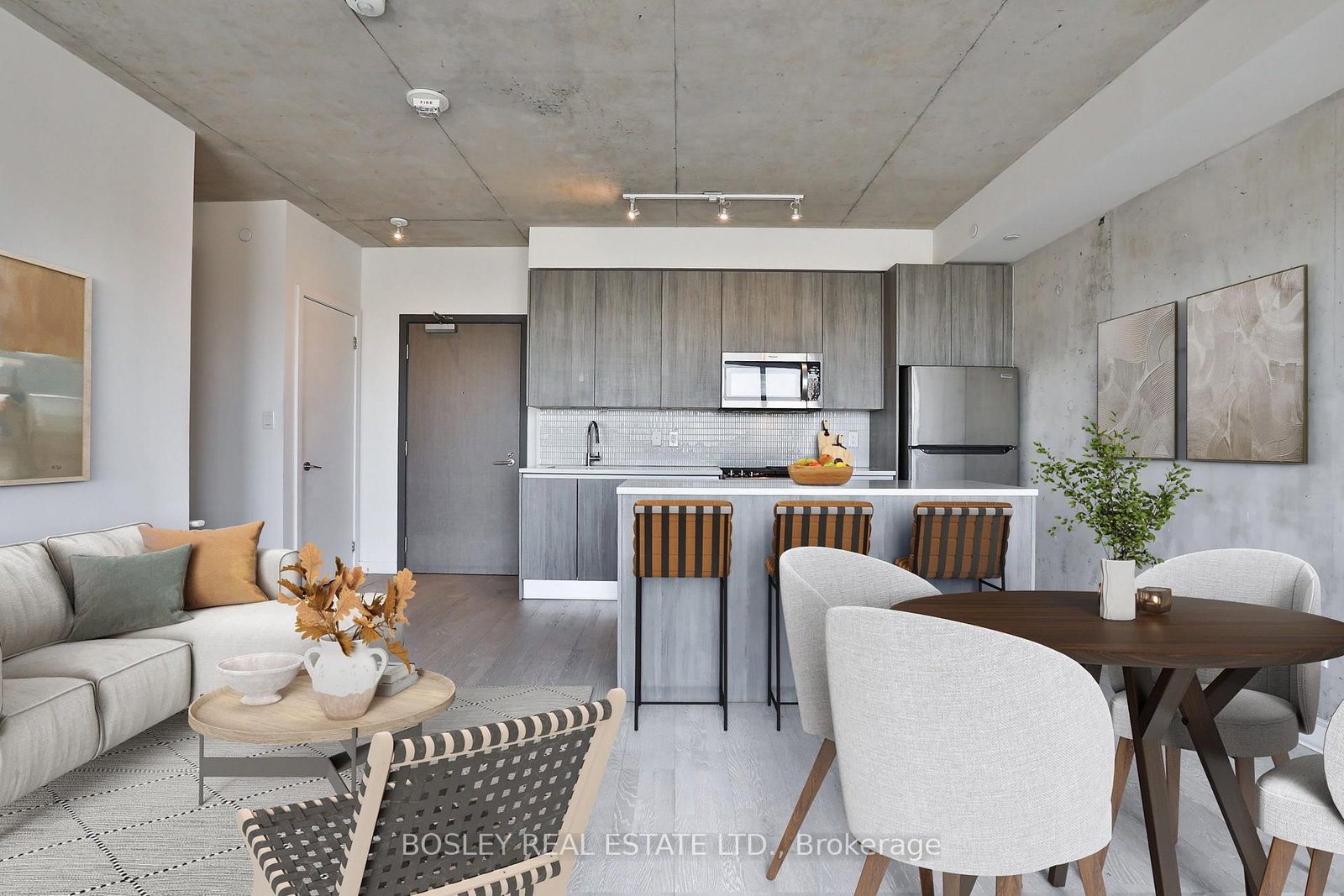 246 Logan Avenue, Unit PH 714 - Photo 5