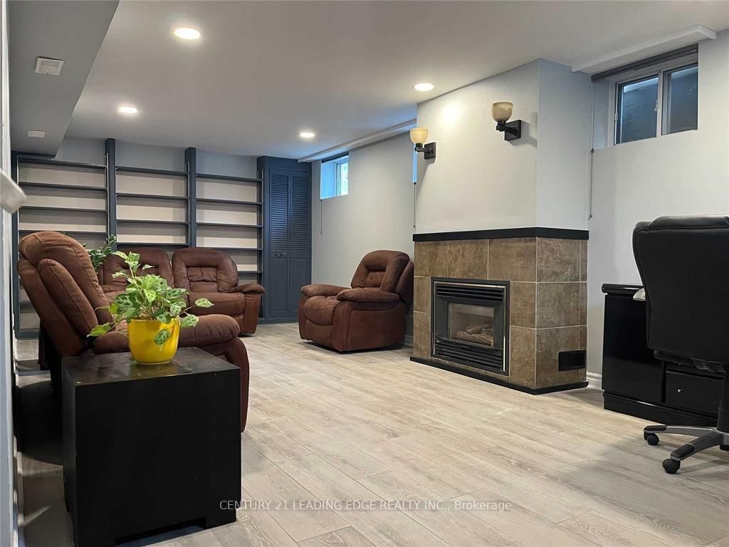 41 Roseglor Crescent, Unit Bsmt - Photo 2