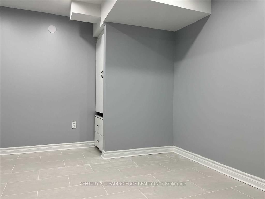 41 Roseglor Crescent, Unit Bsmt - Photo 20