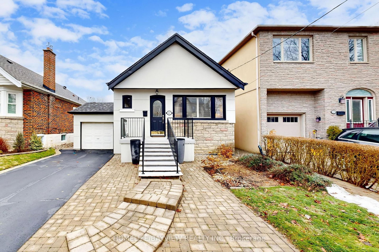 1607 Woodbine Heights Boulevard