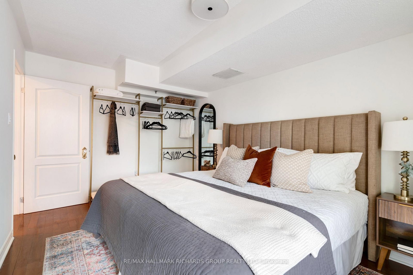 325 Kingston Road, Unit 101 - Photo 15