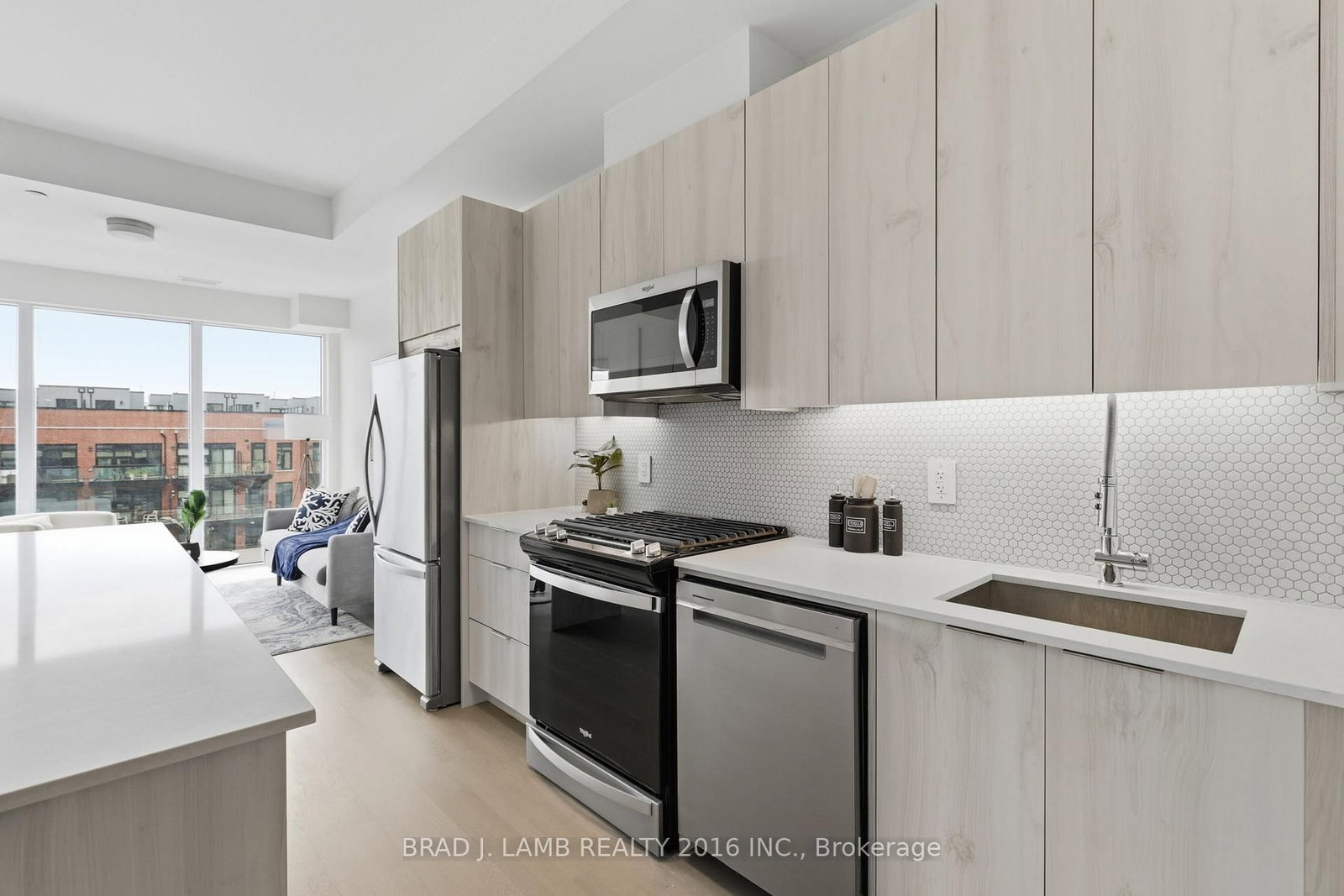 495 Logan Avenue, Unit 413 - Photo 6