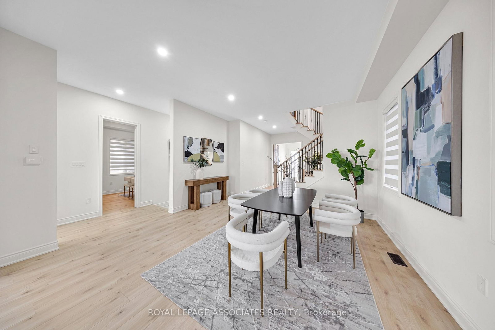 2215 Beckman Crescent - Photo 10