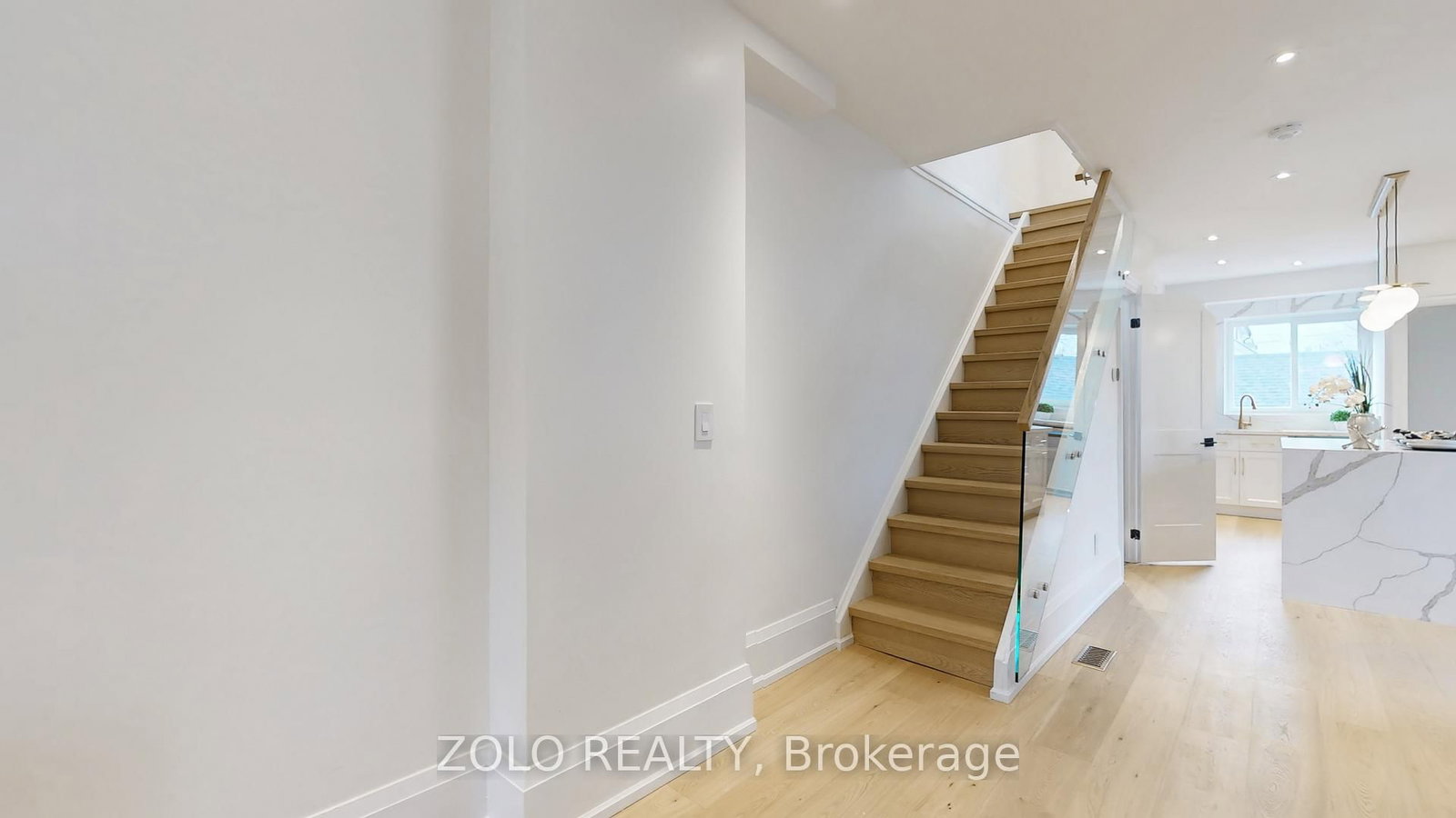 98 Woodmount Avenue - Photo 18