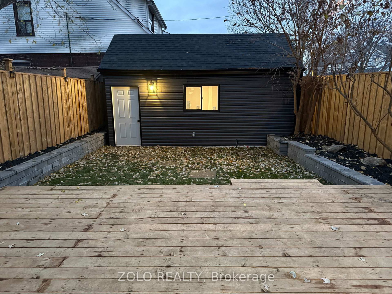 98 Woodmount Avenue - Photo 43