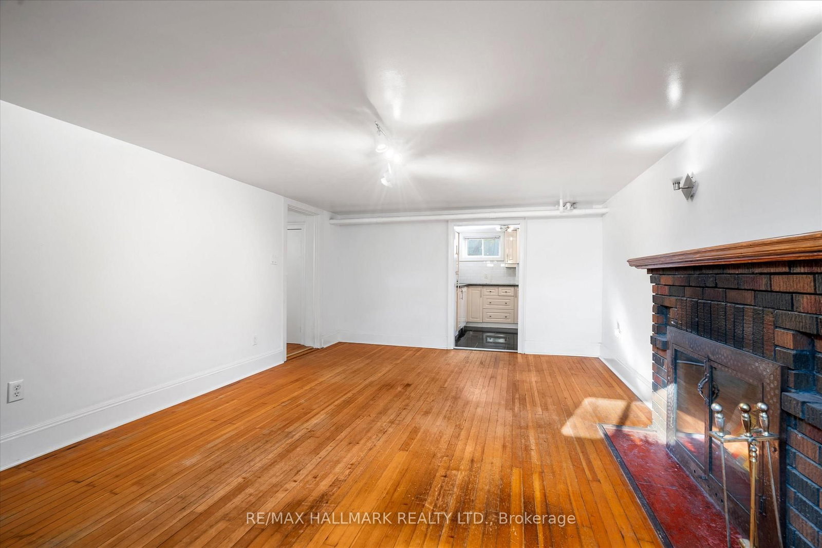 50 Benlamond Avenue - Photo 14