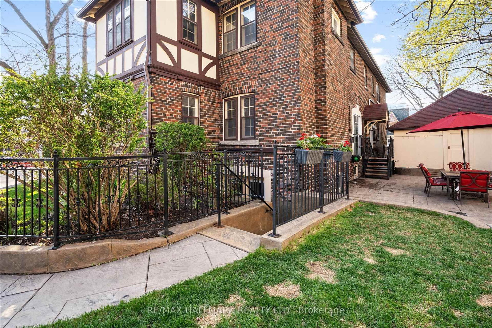 50 Benlamond Avenue - Photo 24