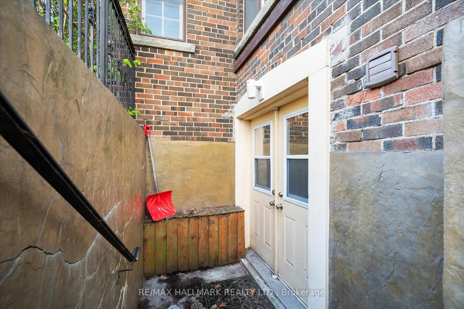 50 Benlamond Avenue - Photo 25