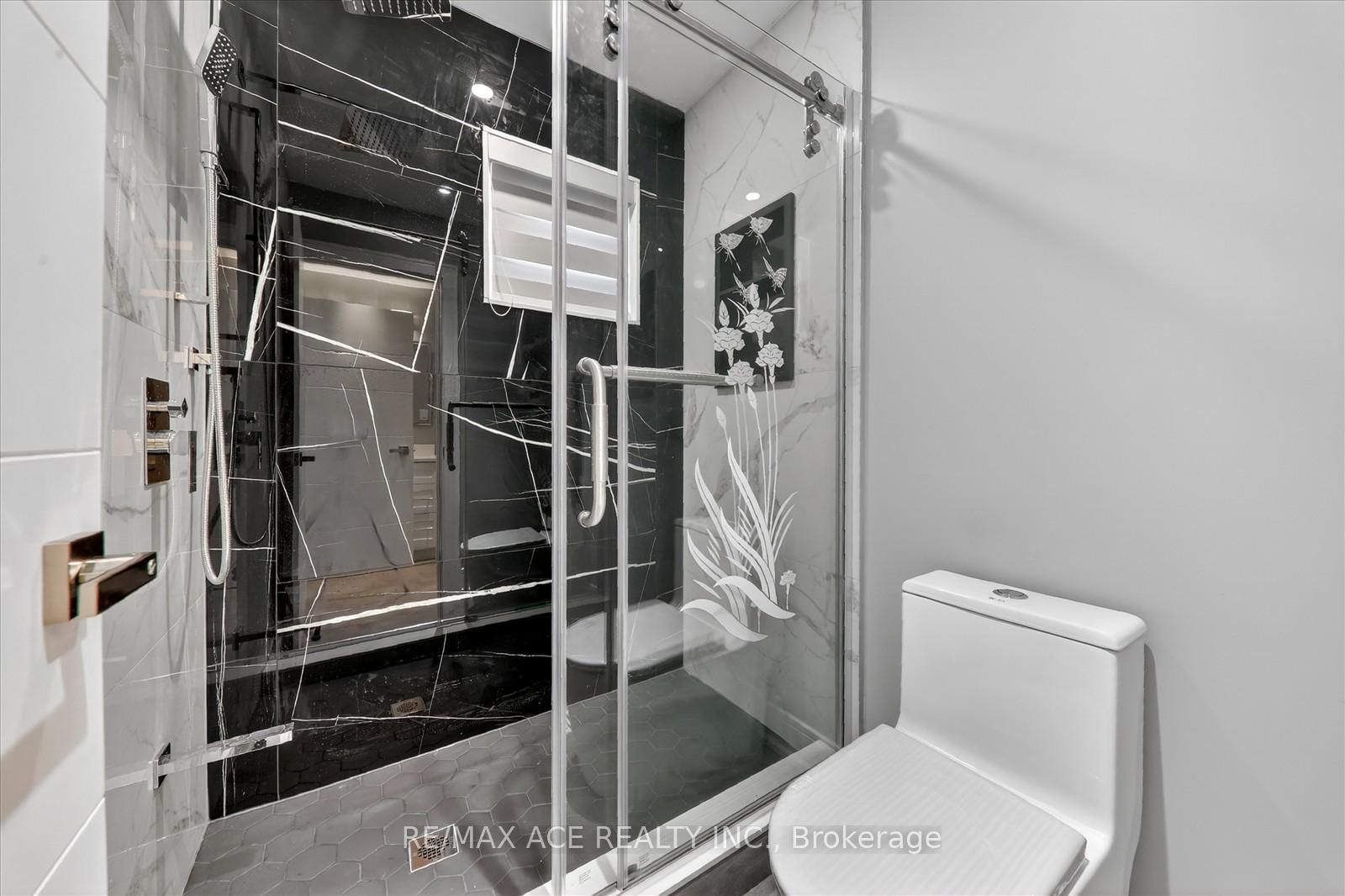 33 August Avenue - Photo 33