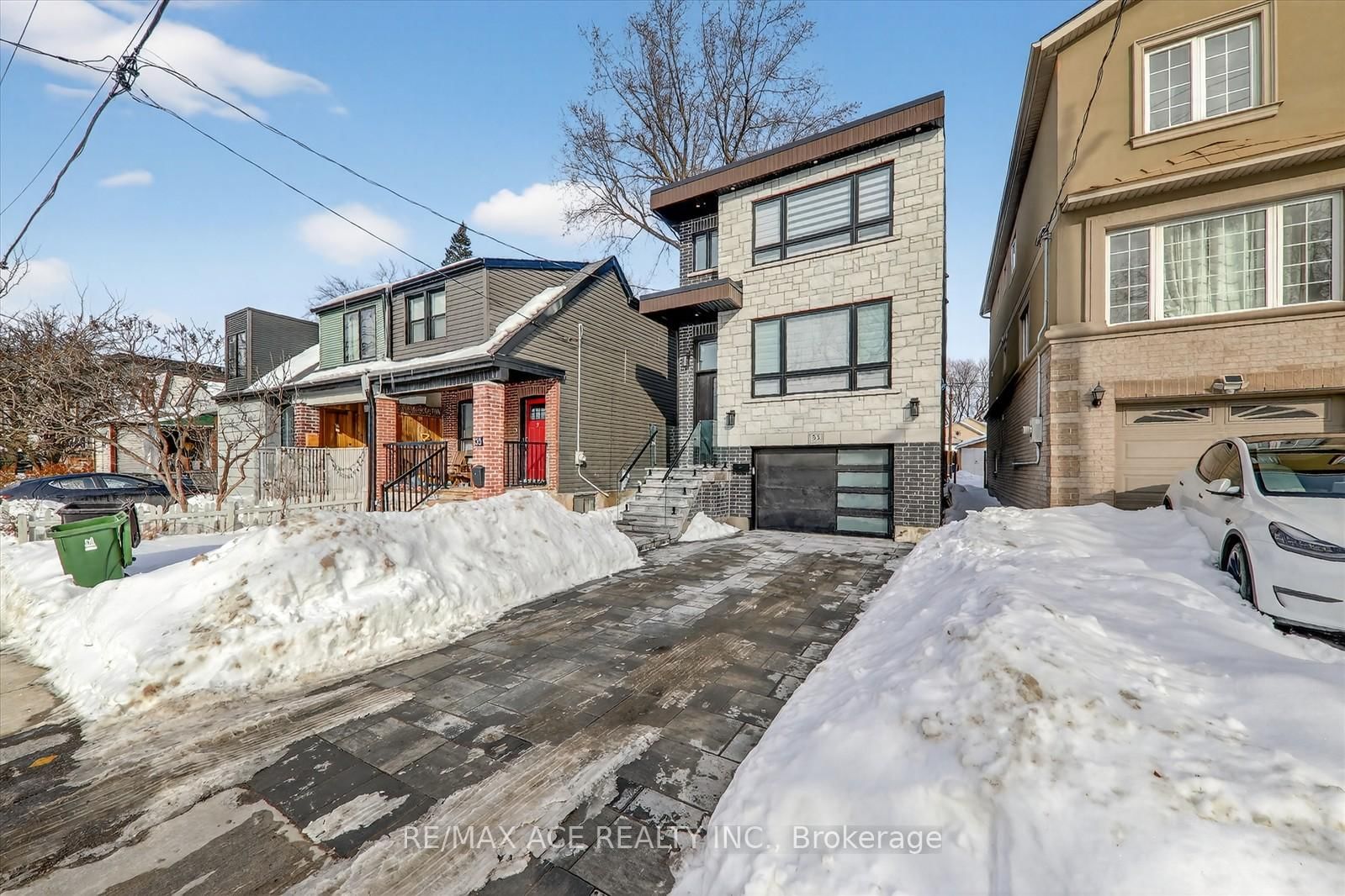 33 August Avenue - Photo 4