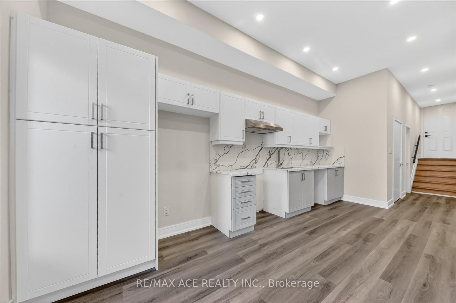 33 August Avenue - Photo 44
