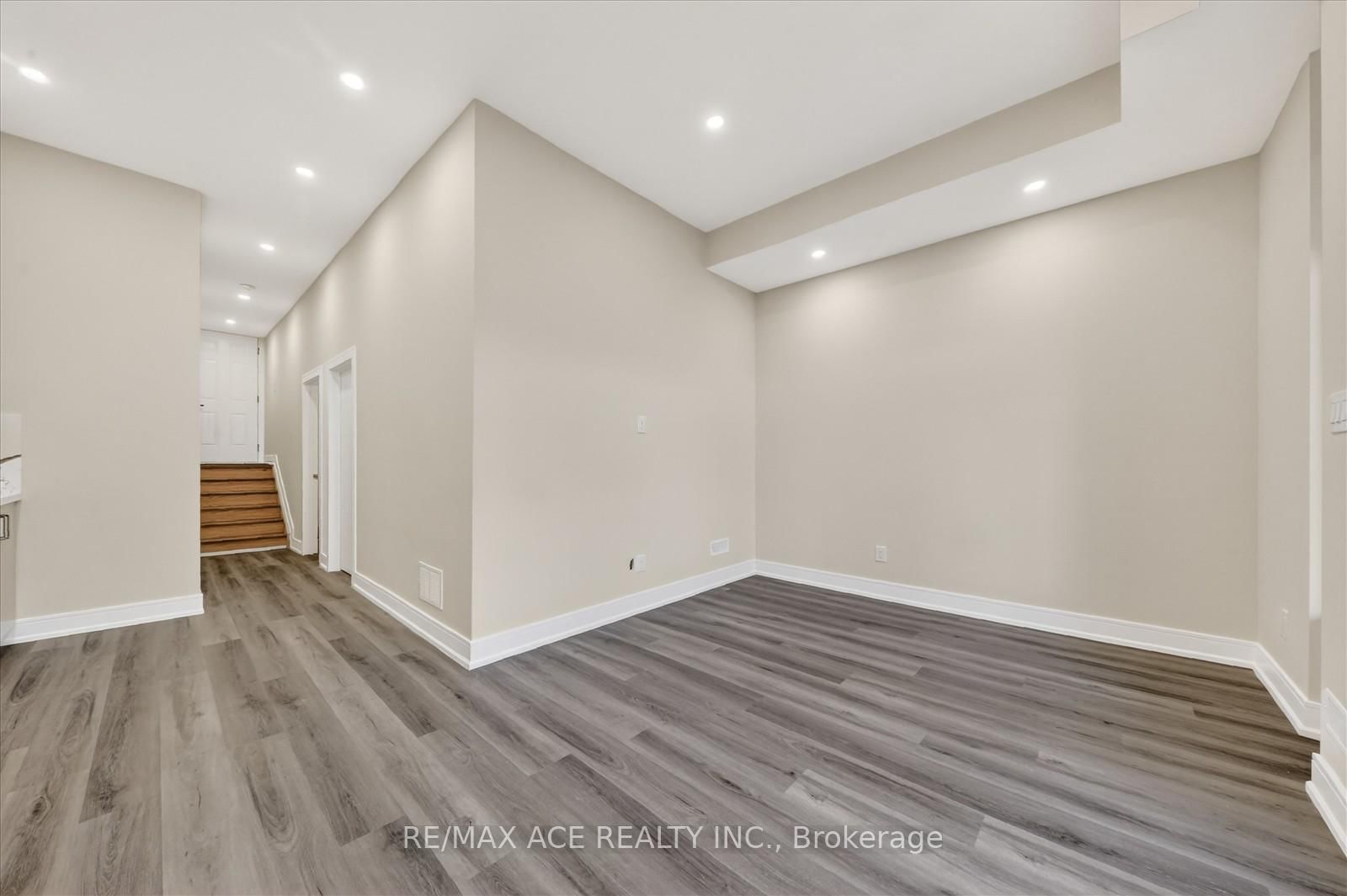 33 August Avenue - Photo 46