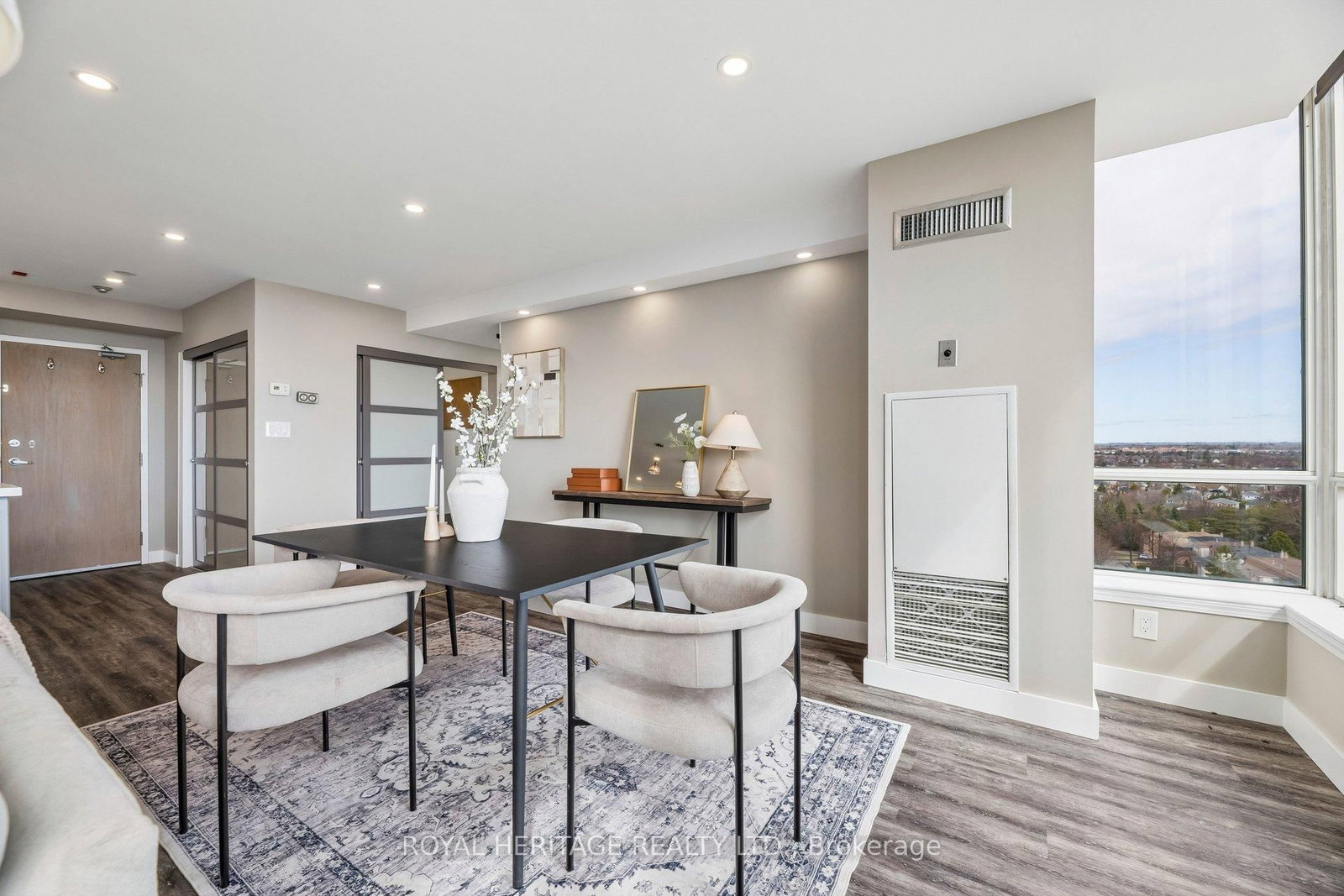 711 Rossland Road E, Unit 1209 - Photo 13