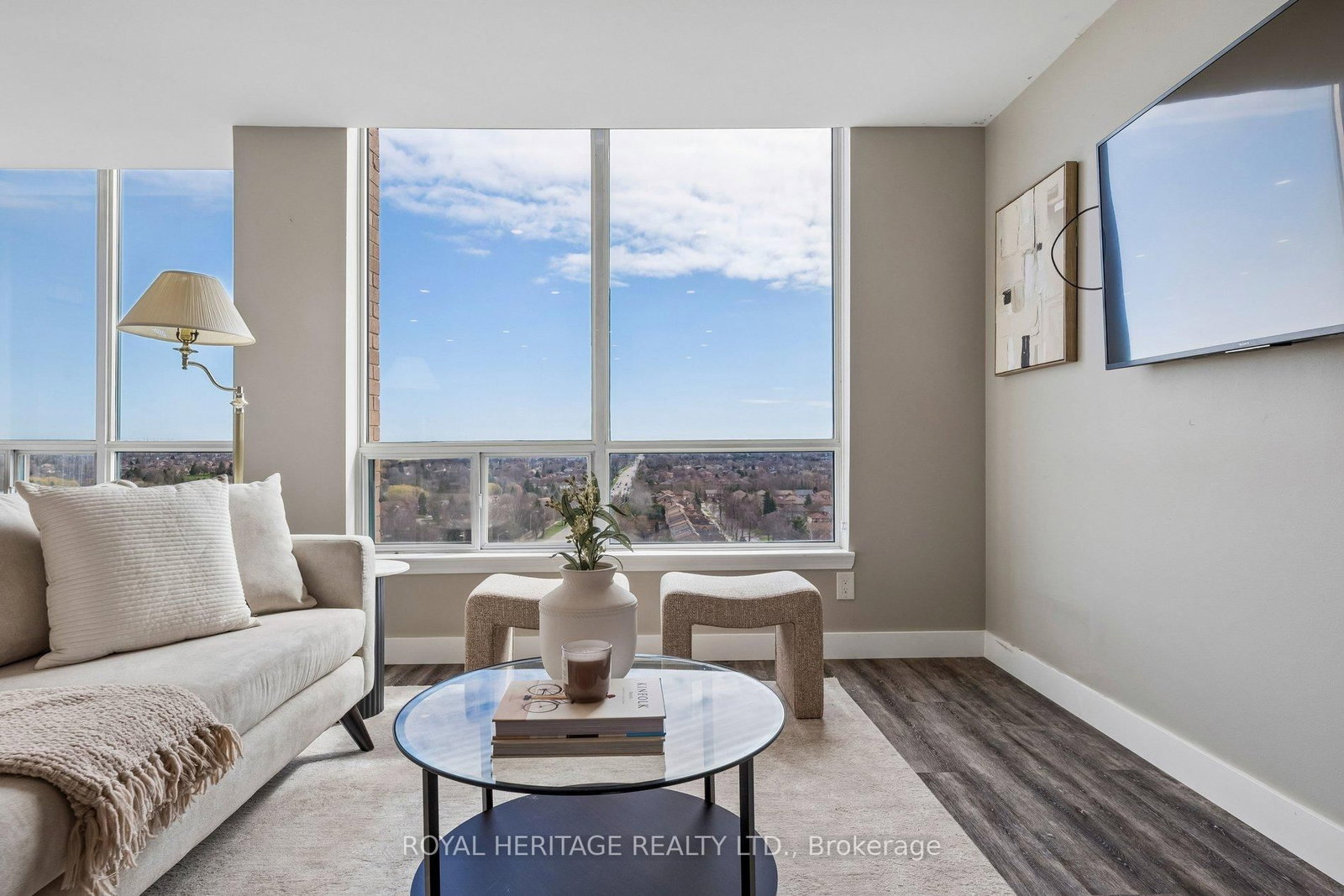 711 Rossland Road E, Unit 1209 - Photo 16