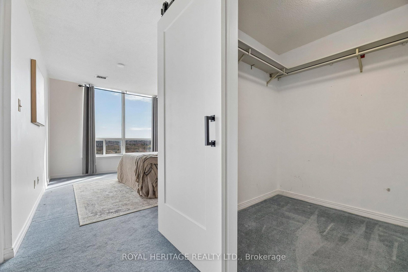 711 Rossland Road E, Unit 1209 - Photo 20
