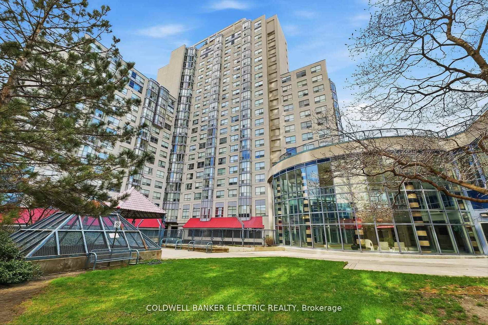 2550 Lawrence Avenue E, Unit 815 - Photo 27