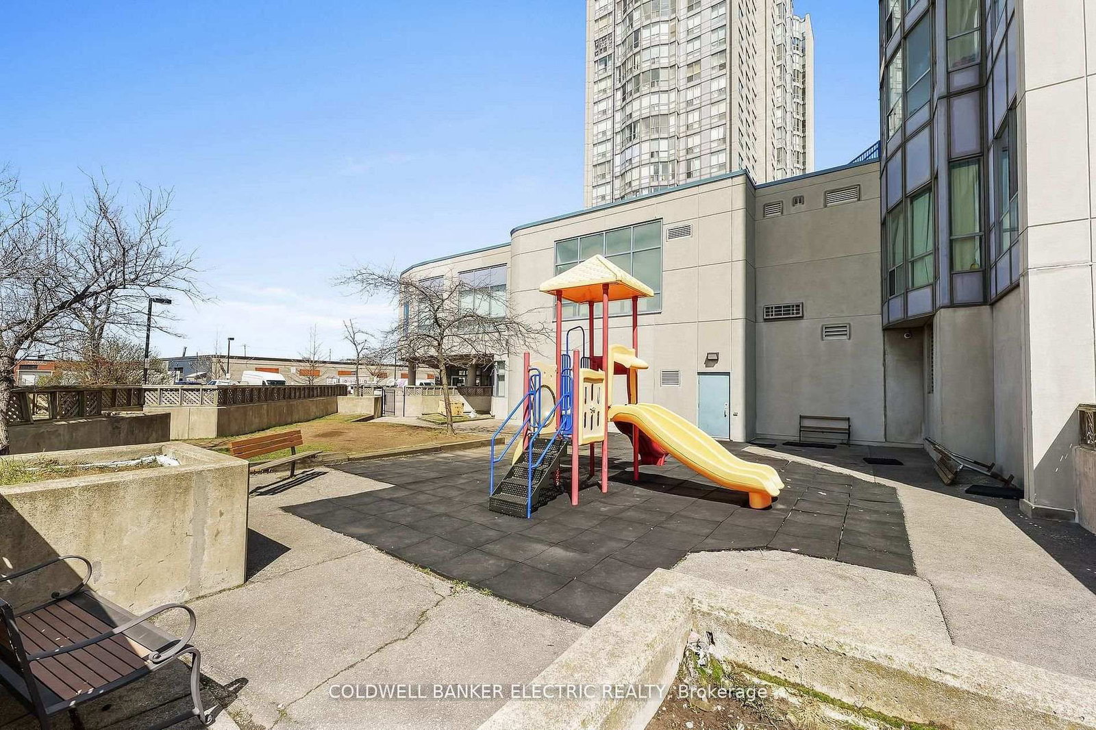 2550 Lawrence Avenue E, Unit 815 - Photo 29
