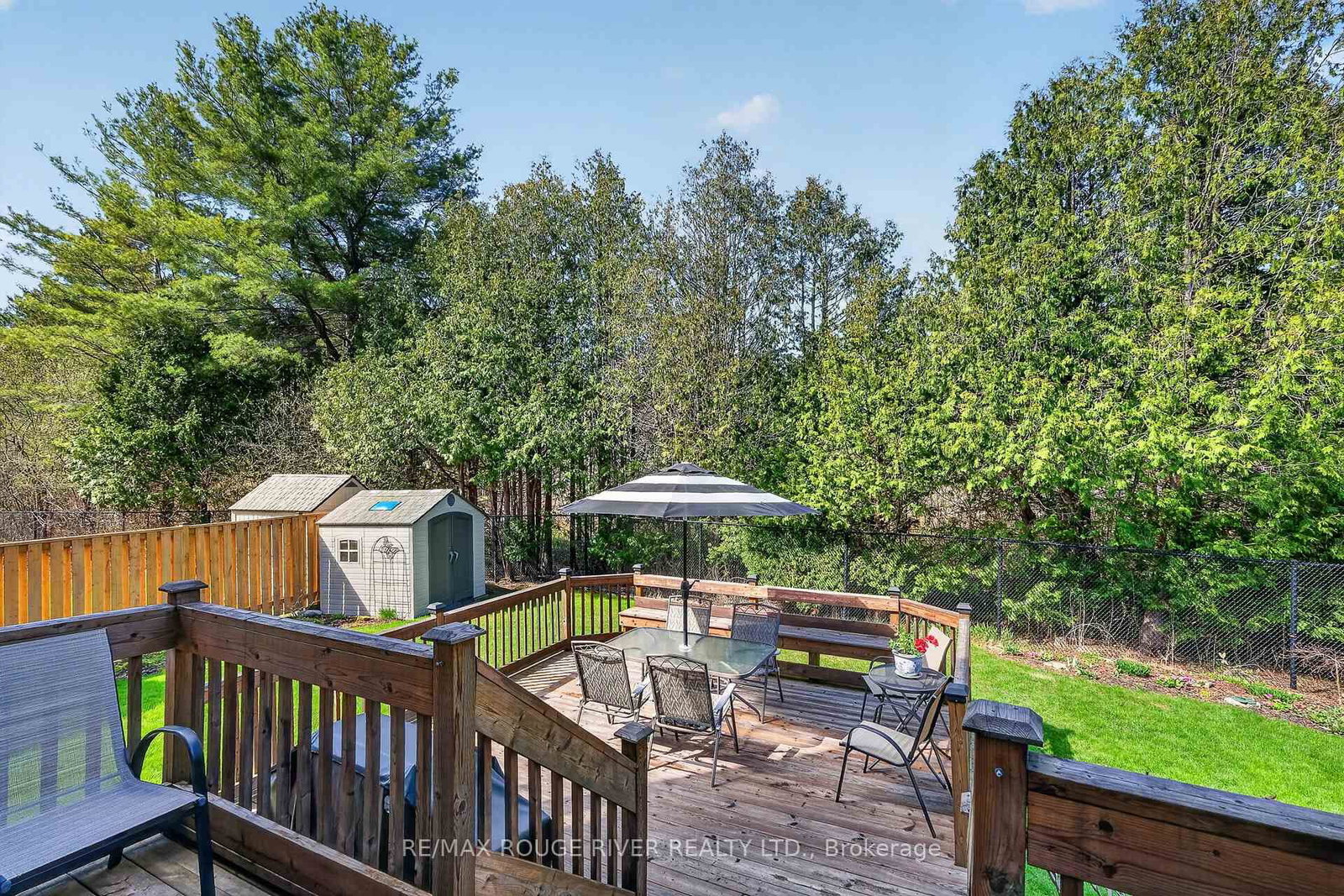 461 Summerpark Crescent - Photo 36