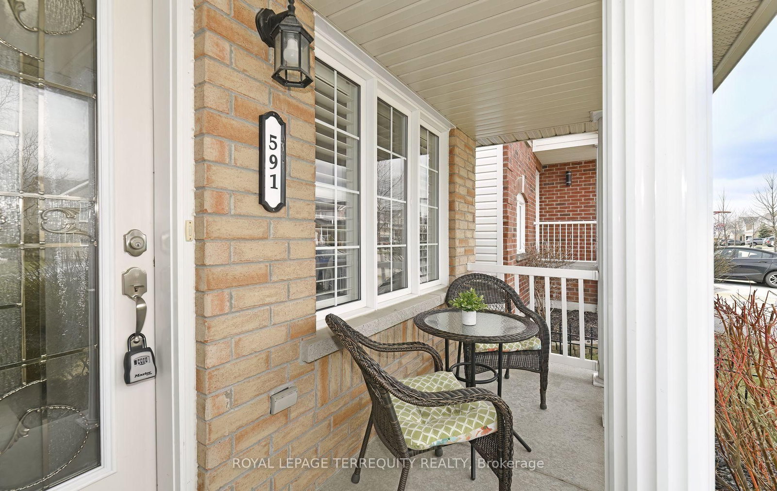 591 Luple Avenue - Photo 3