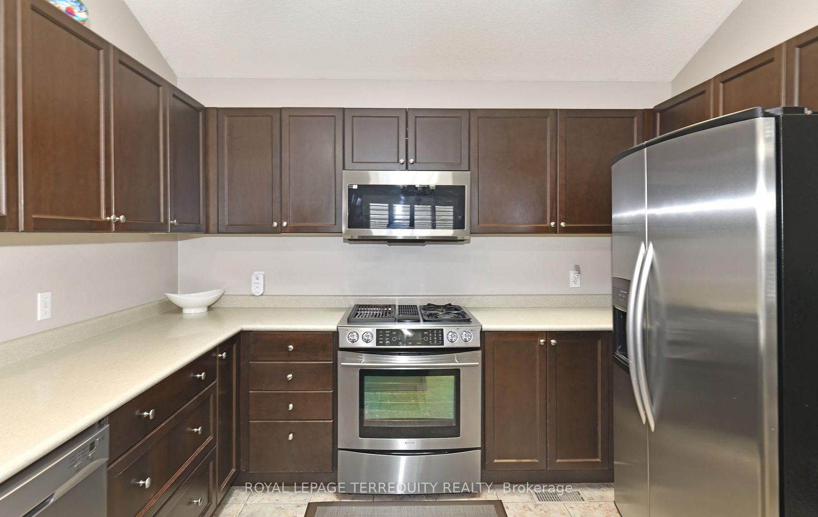 591 Luple Avenue - Photo 7