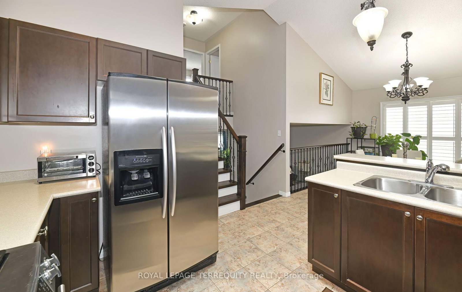 591 Luple Avenue - Photo 8