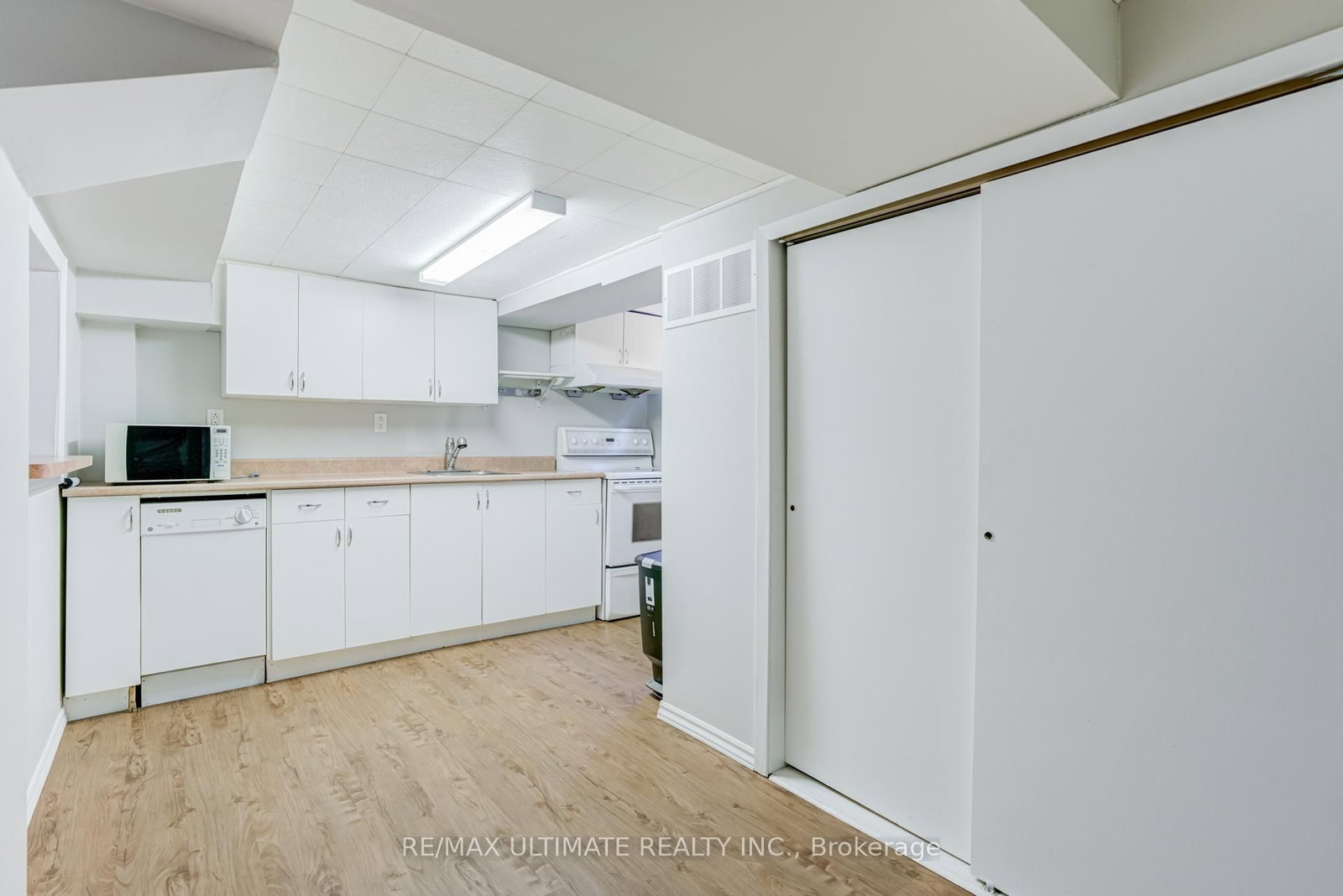 114 Canlish Road - Photo 6