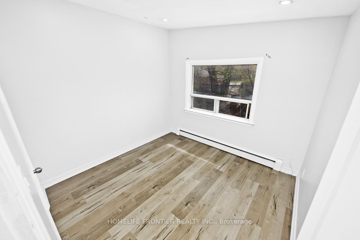 2953 Lawrence Avenue E - Photo 22