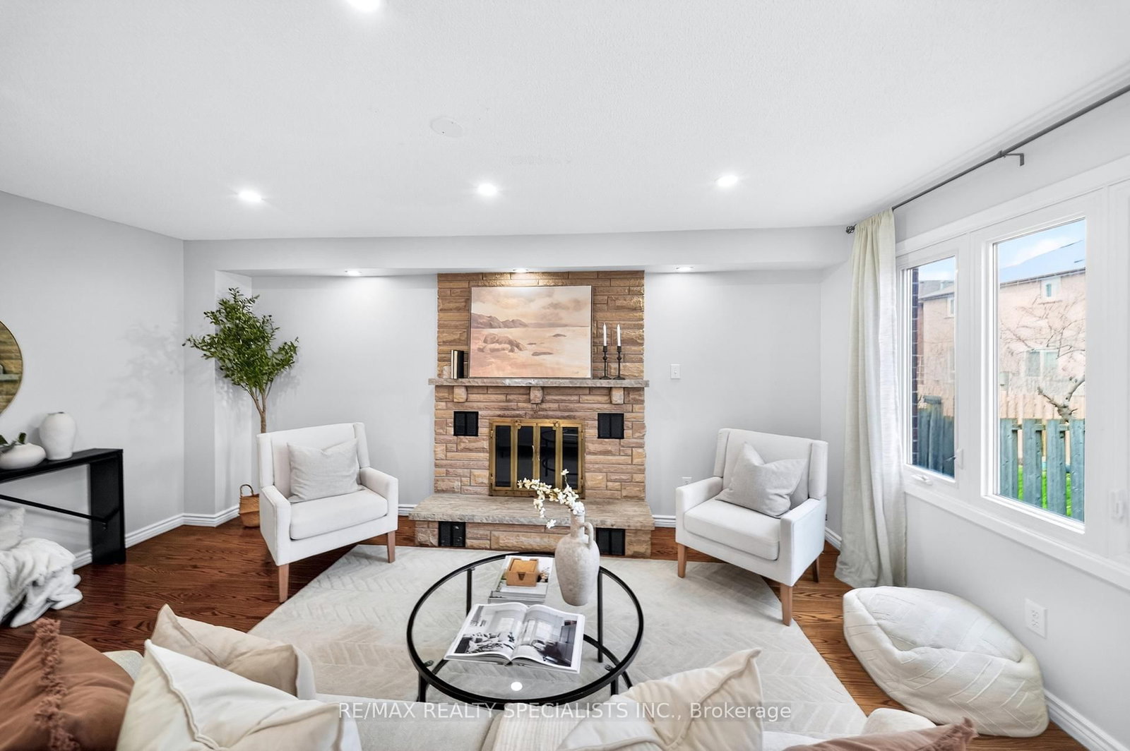 17 Payzac Avenue - Photo 17