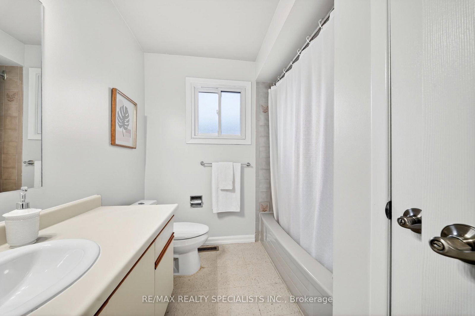 17 Payzac Avenue - Photo 33