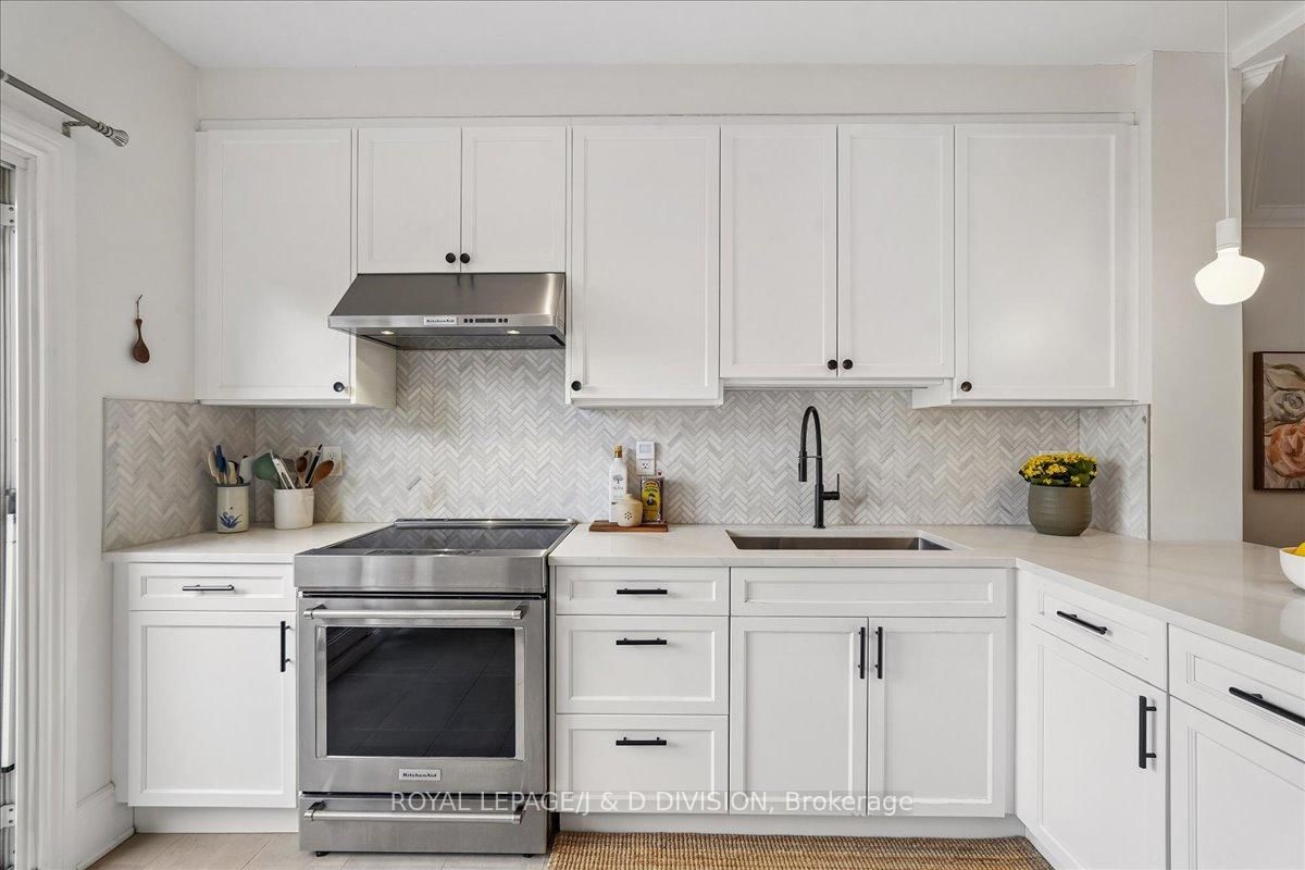 113 Langford Avenue - Photo 12