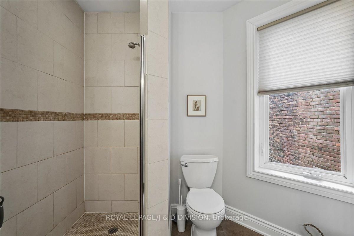113 Langford Avenue - Photo 18