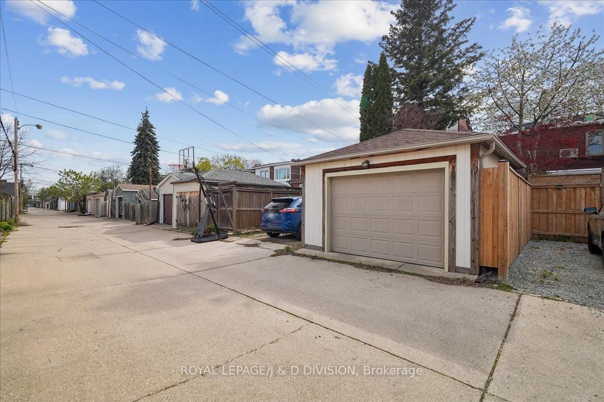 113 Langford Avenue - Photo 33