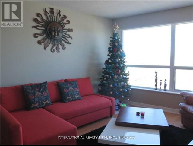 3015 - 36 Lee Centre Drive