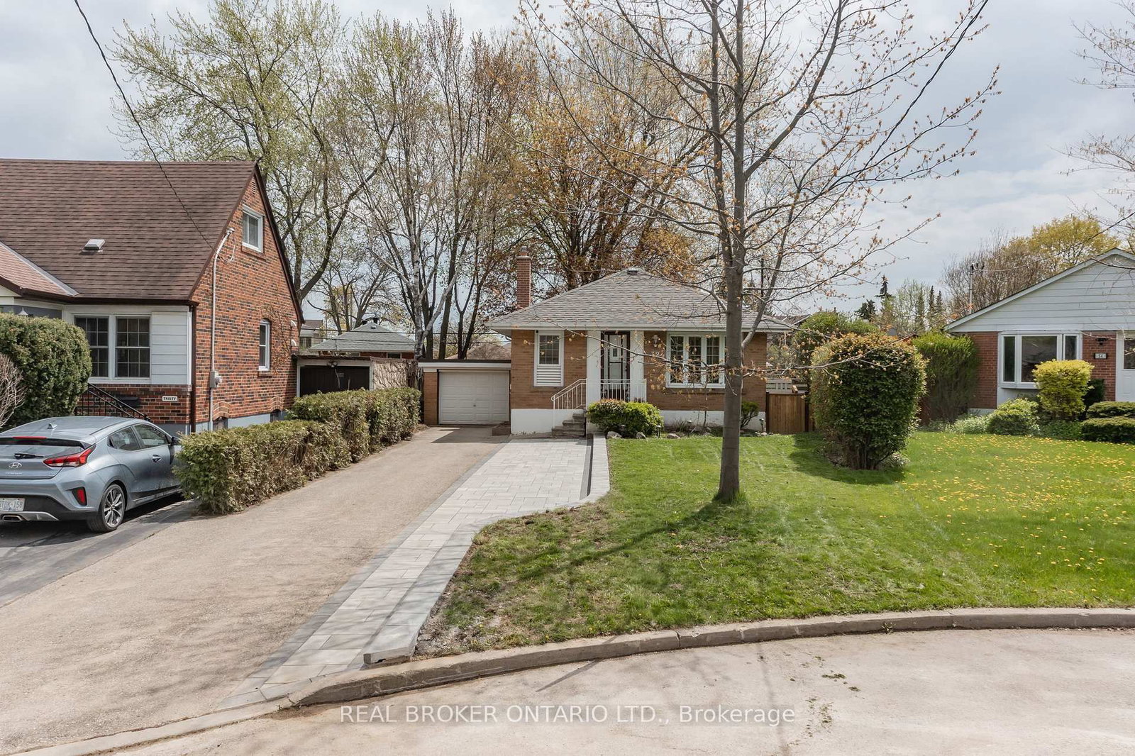 32 Christina Crescent