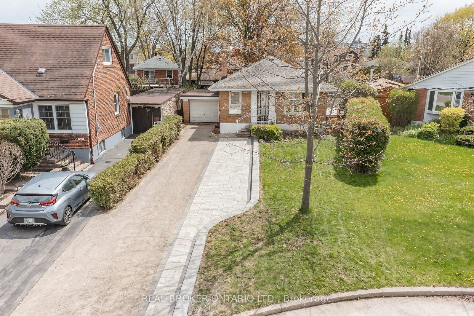 32 Christina Crescent - Photo 2