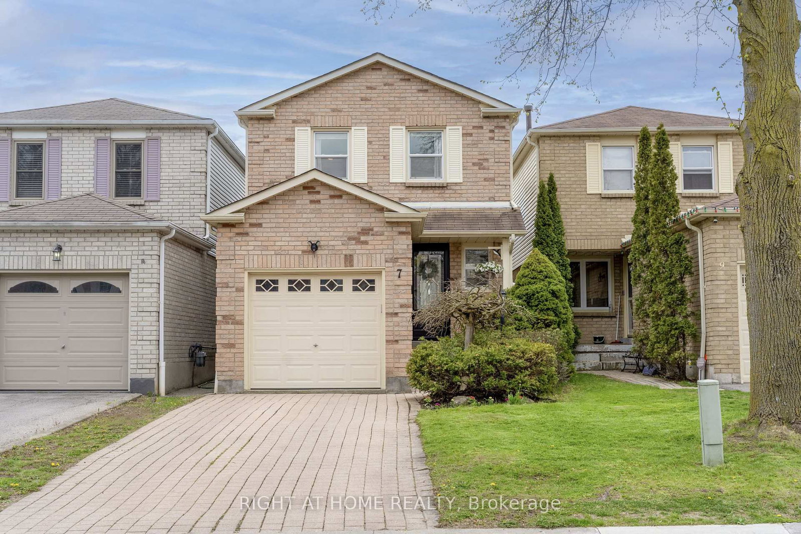 7 Drew Court