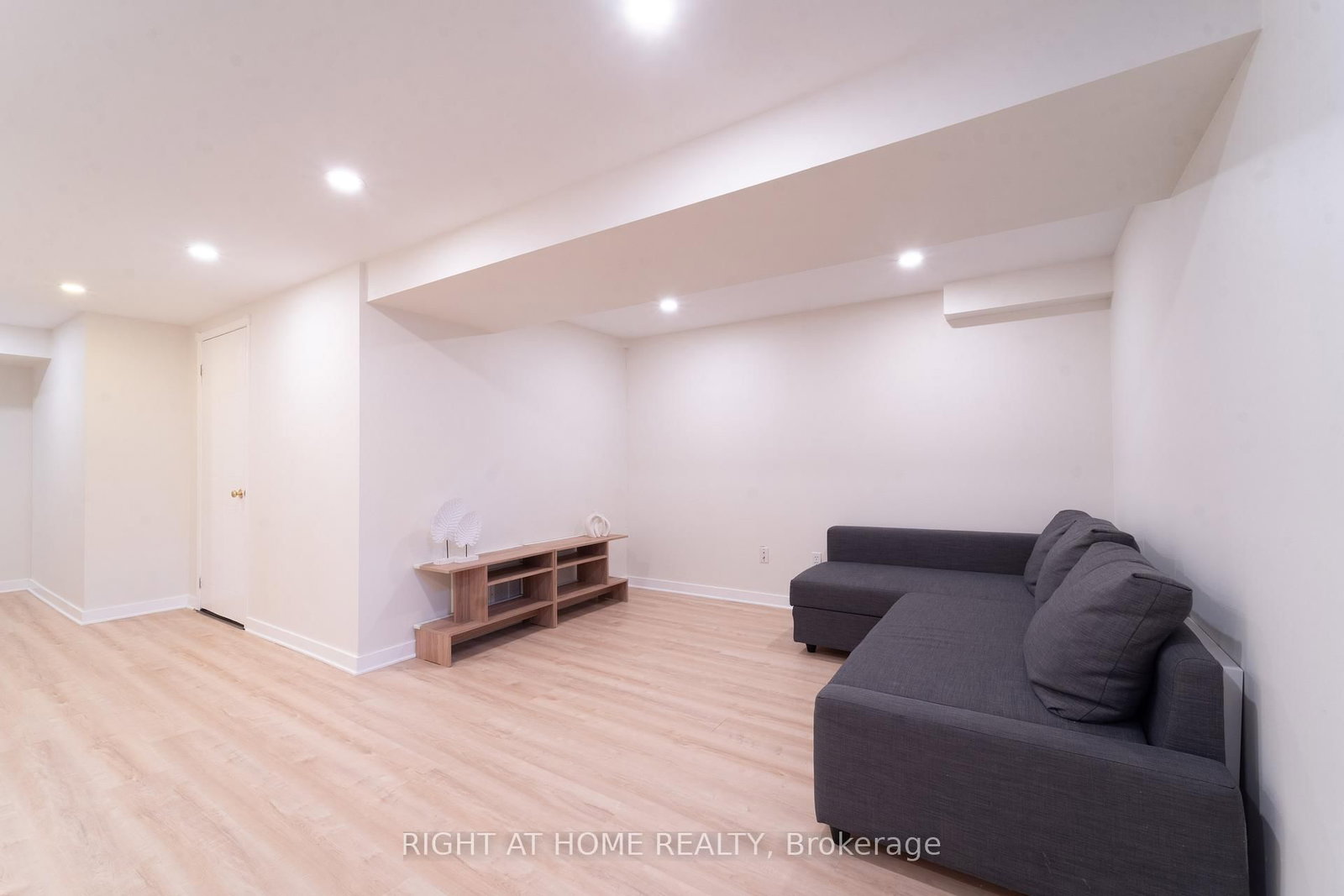 7 Drew Court - Photo 18