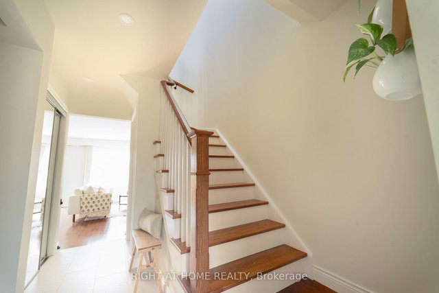 7 Drew Court