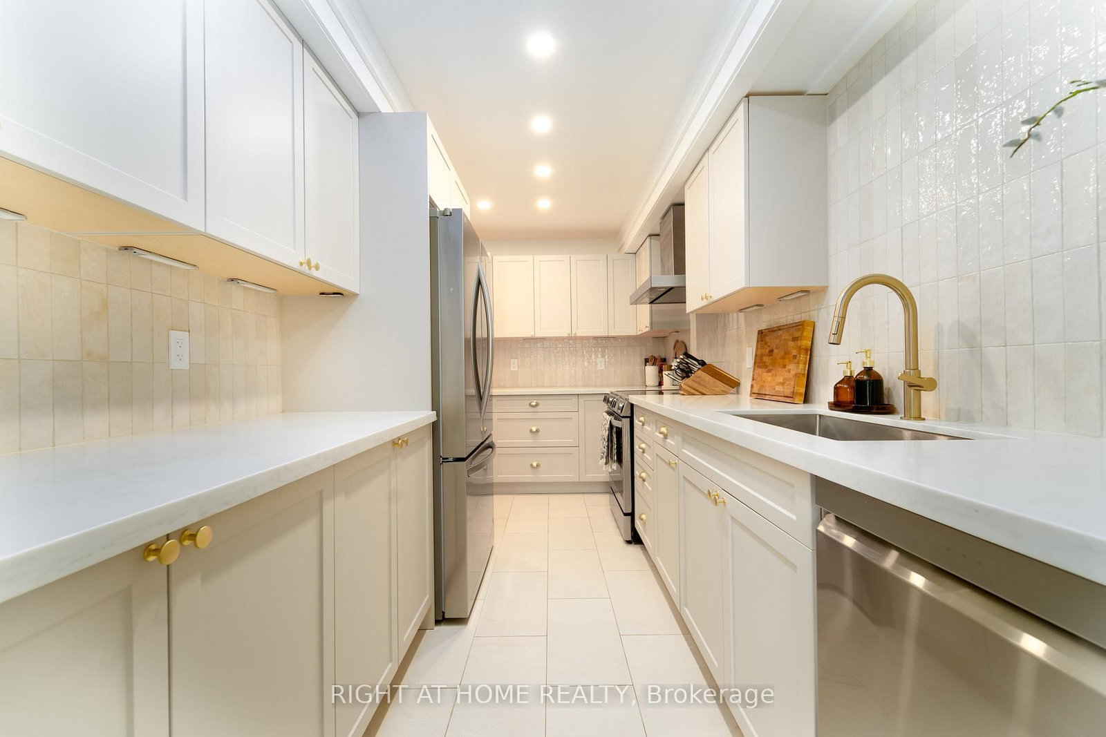 7 Drew Court - Photo 5