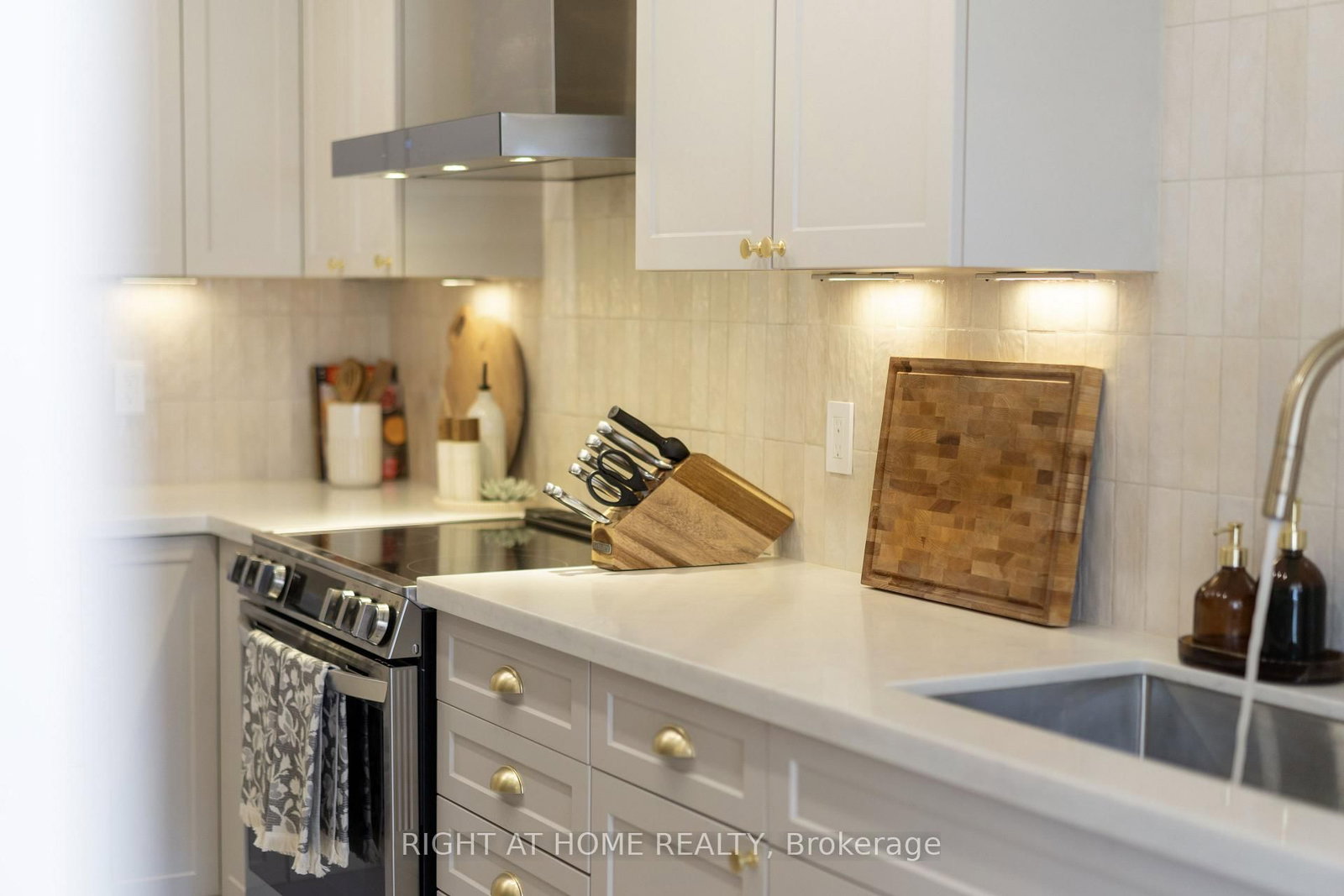 7 Drew Court - Photo 6