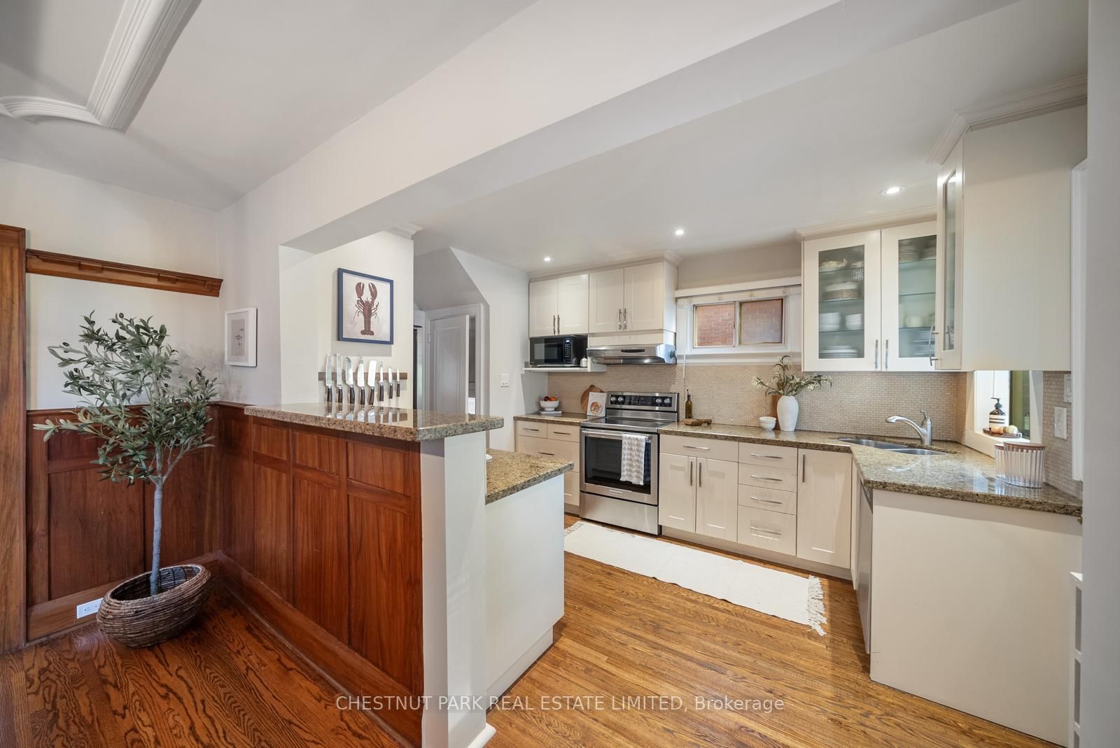17 Glen Stewart Avenue - Photo 14
