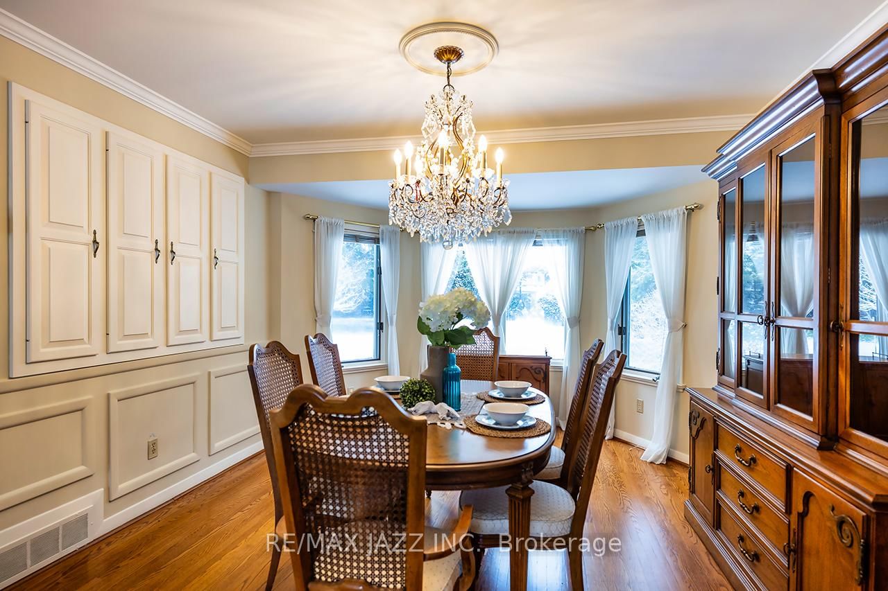 233 Wellington Street • Whitby, ON photo 11