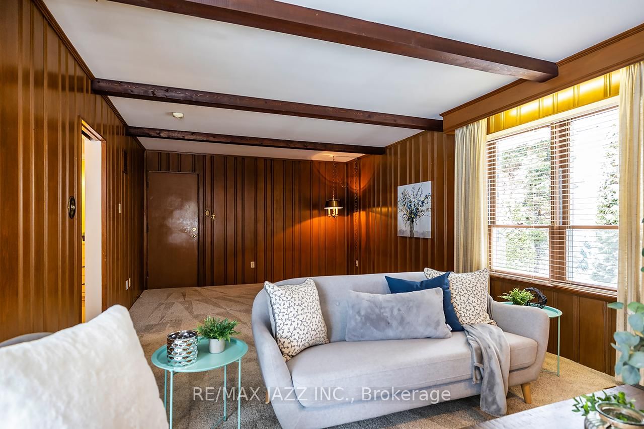 233 Wellington Street • Whitby, ON photo 23