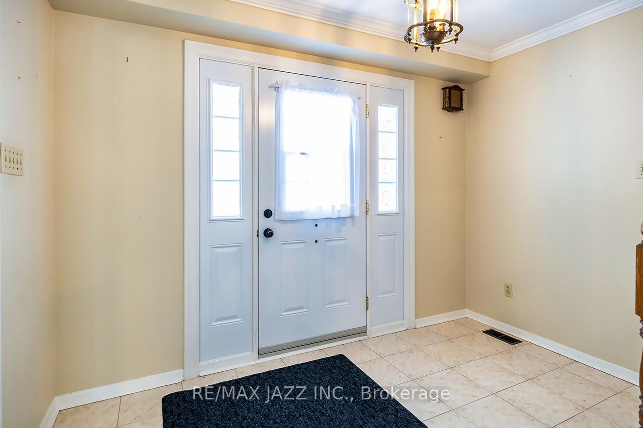 233 Wellington Street • Whitby, ON photo 25