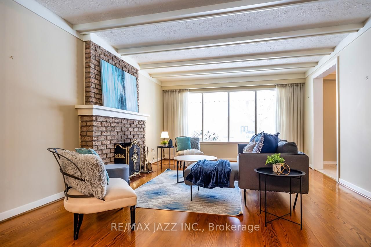 233 Wellington Street • Whitby, ON photo 9